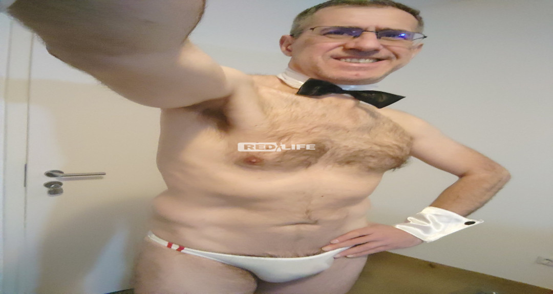 Exhibitionist dirty daddy loves to