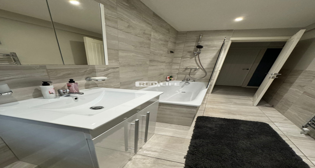 Well established private location, High