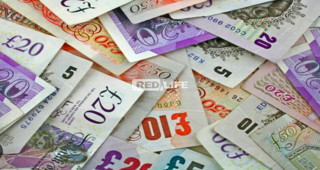 EARN &pound;2000+ per Eeek.
Massage therapists