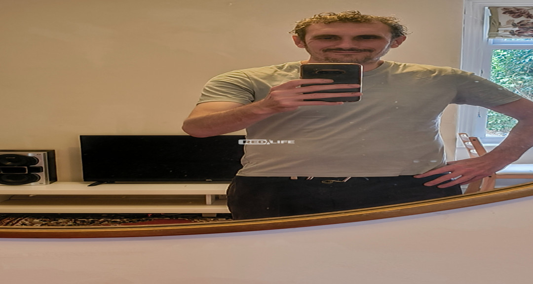 Shy, inexperienced English male, 42,