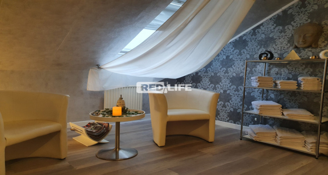 Relaxed and stress-free massage work