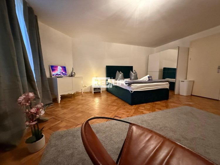 apartments daily fee legal private