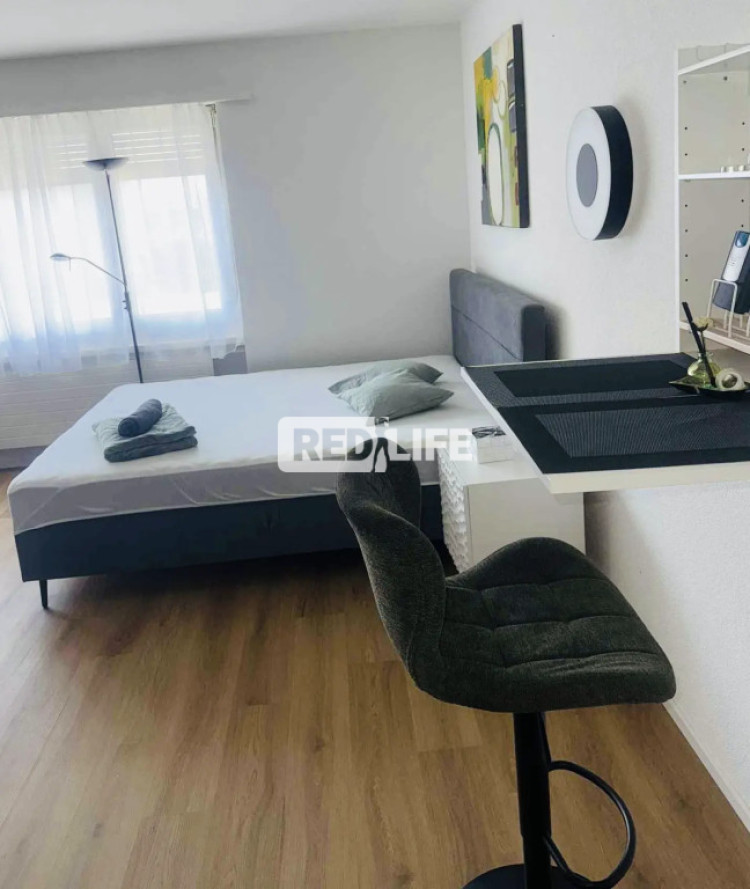 apartments daily fee legal private