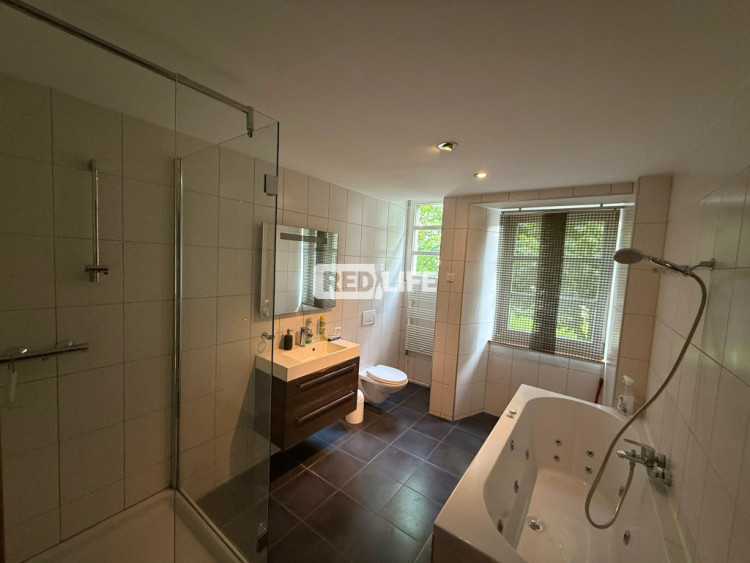 apartments daily fee legal private
